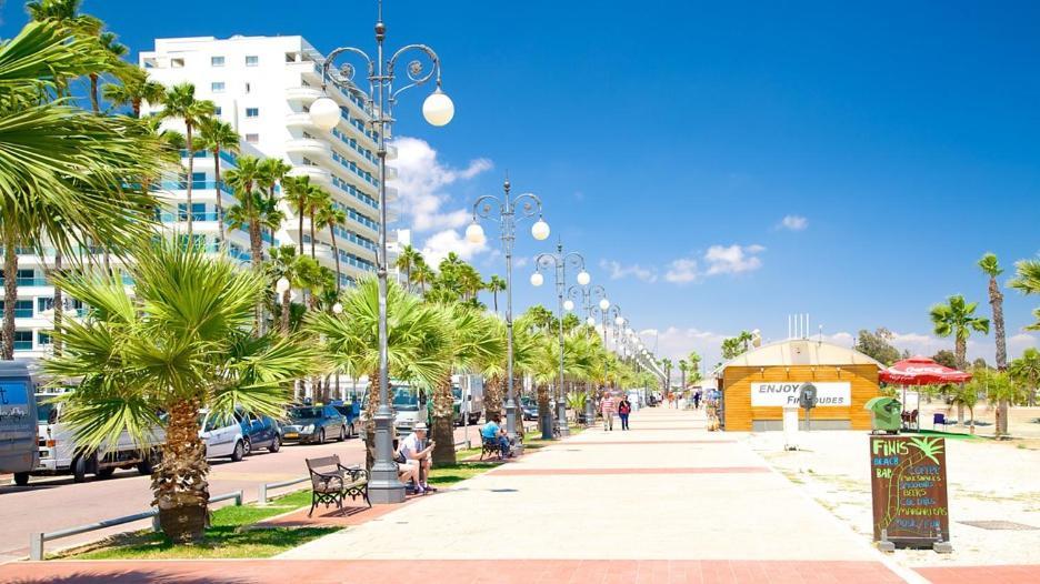 1A Beach & Business Apartment In The City Center! Lárnaka Kültér fotó